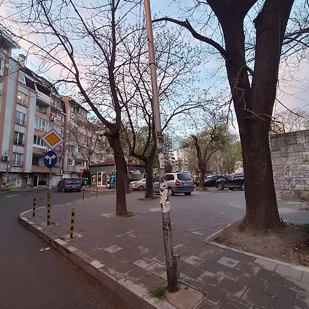 Sunny 2-bedroom Maisonette & Parking Varna